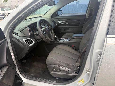 Used 2017 GMC Terrain SLE FWD image 11