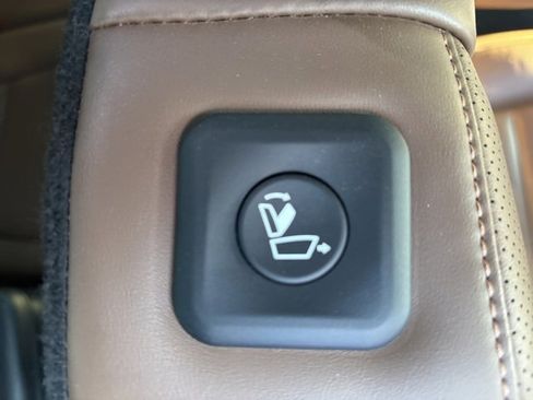 Used 2021 Kia Telluride SX w/ SX Prestige Package image 23