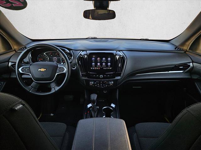 Used 2023 Chevrolet Traverse LT AWD/4WD image 16