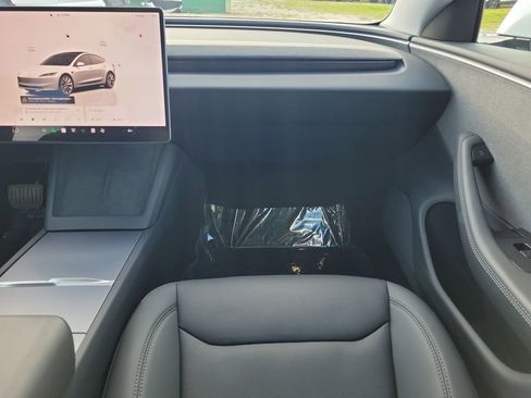 Used 2024 Tesla Model 3 Standard Range RWD image 14