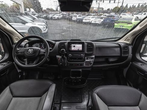 Used 2025 RAM ProMaster 2500 w/ Convenience Group FWD image 30