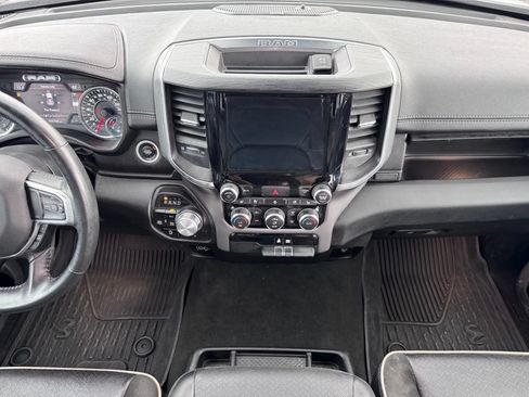 Used 2023 RAM 1500 Laramie AWD/4WD image 12
