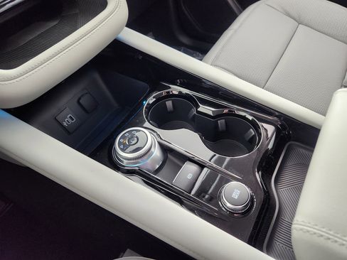 New 2026 Ford Explorer Platinum w/ LUX Leather Package image 25