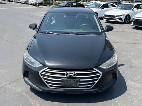 Used 2018 Hyundai Elantra SEL FWD image 3