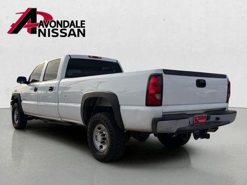 Used 2007 Chevrolet Silverado 2500 W/T w/ Skid Plate Package AWD/4WD image 4