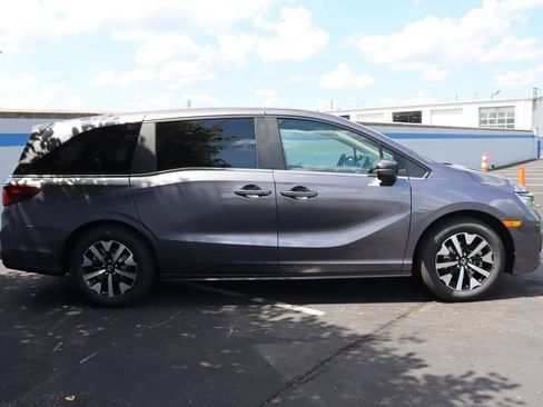 Used 2026 Honda Odyssey EX-L image 6