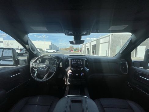 Used 2021 GMC Sierra 2500 Denali w/ Denali Ultimate Package image 23