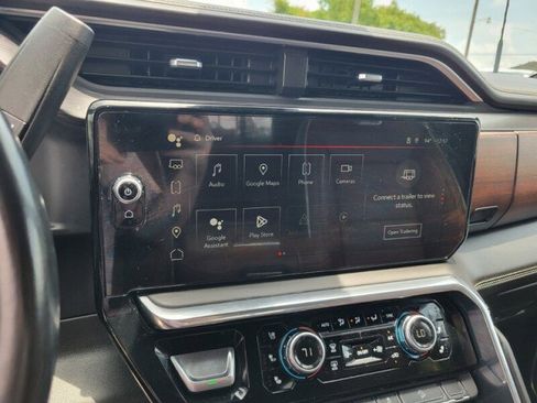 Used 2024 GMC Sierra 2500 Denali Ultimate image 19