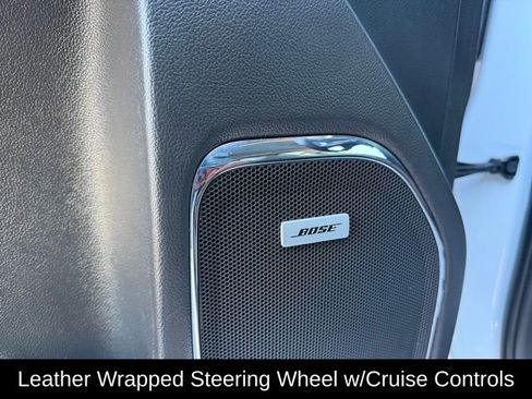 Used 2018 GMC Sierra 1500 SLT AWD/4WD image 29