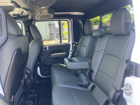 New 2026 Jeep Gladiator Mojave AWD/4WD image 17