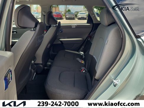 New 2027 Kia Seltos S FWD image 11