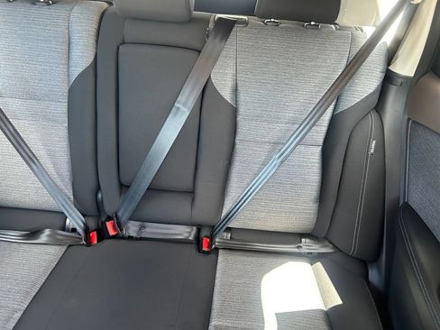Used 2022 Nissan Rogue SV AWD/4WD image 19