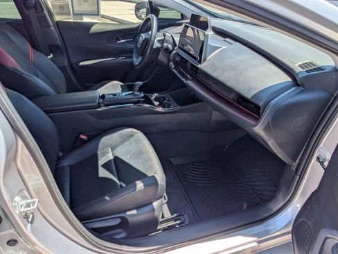 Used 2024 Toyota Prius Prime image 5