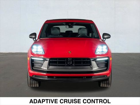 Used 2025 Porsche Macan Turbo AWD/4WD image 8