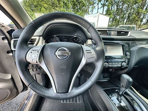 Used 2015 Nissan Rogue SL w/ SL Premium Package AWD/4WD image 11