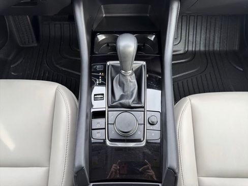 Used 2024 MAZDA MAZDA3 s image 2