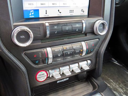 Used 2017 Ford Mustang Premium image 28