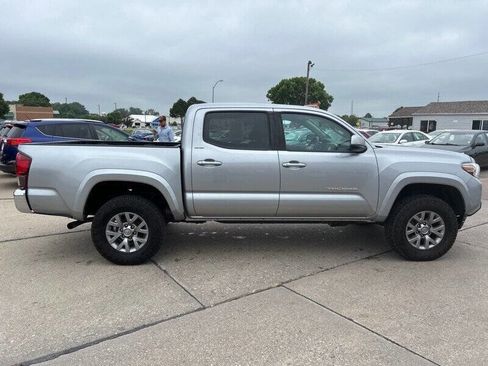 Used 2019 Toyota Tacoma SR5 image 7