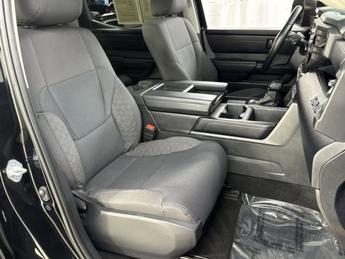 Used 2022 Toyota Tundra SR image 31