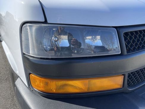 Used 2022 Chevrolet Express 2500 Extended w/ Driver Convenience Package image 11