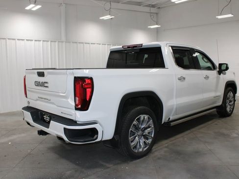 Used 2023 GMC Sierra 1500 Denali w/ Denali Reserve Package AWD/4WD image 9