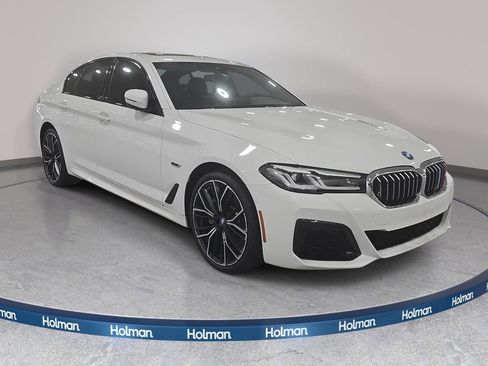 Certified 2023 BMW 530e w/ M Sport Package RWD image 4