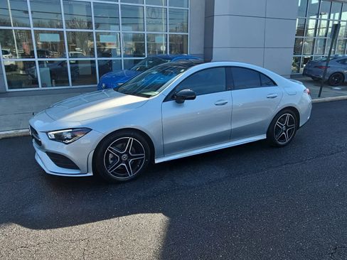 Used 2023 Mercedes-Benz CLA 250 4MATIC image 11