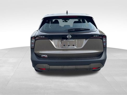 New 2026 Nissan Kicks S image 5