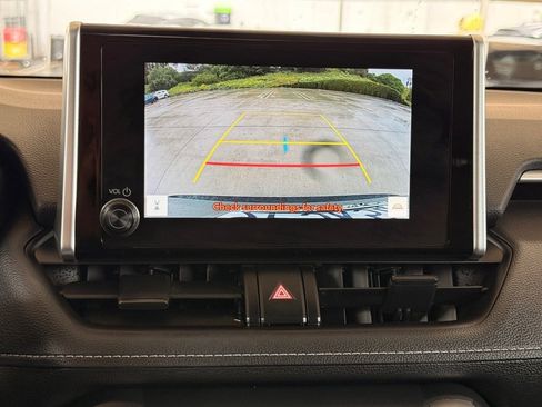 Used 2023 Toyota RAV4 XLE w/ Convenience Package image 16