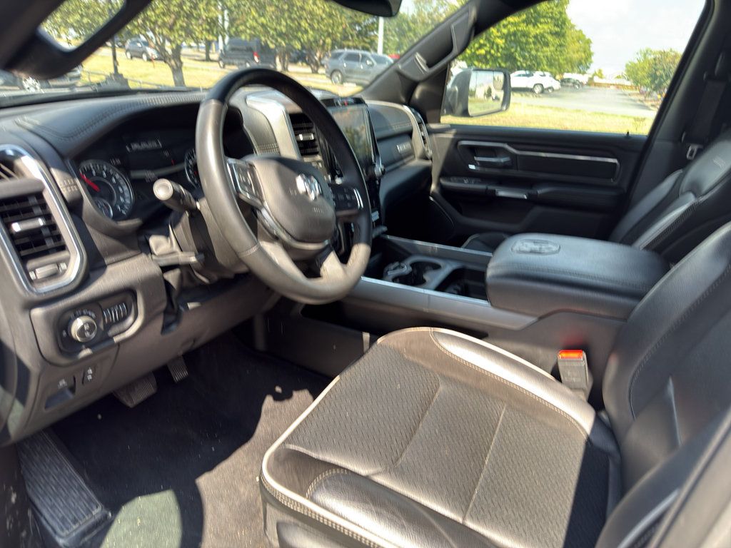 Used 2025 RAM 1500 Laramie AWD/4WD image 10