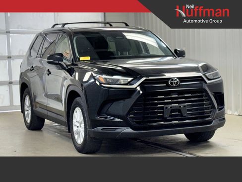 Used 2024 Toyota Grand Highlander XLE image 1