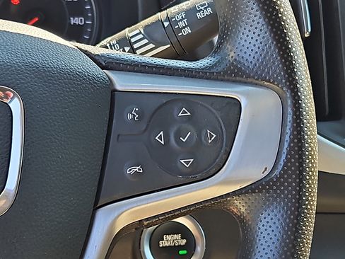 Used 2023 GMC Terrain SLE w/ Driver Convenience Package FWD image 21