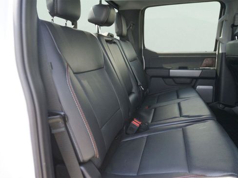 Used 2024 Ford F250 Lariat w/ Lariat Ultimate Package AWD/4WD image 16