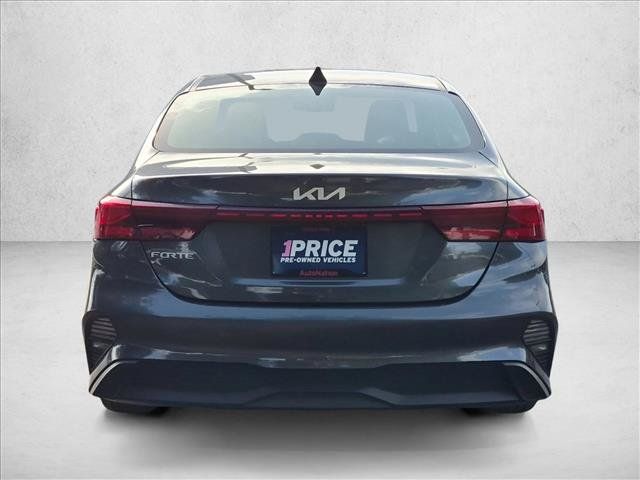 Used 2024 Kia Forte LXS FWD image 7