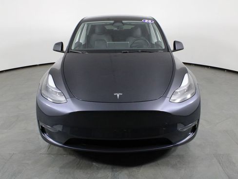 Used 2024 Tesla Model Y Long Range AWD/4WD image 12