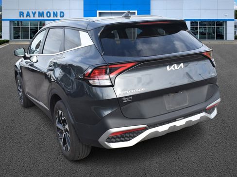 Used 2024 Kia Sportage EX AWD/4WD image 5