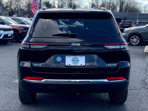 Certified 2023 Jeep Grand Cherokee Limited AWD/4WD image 4
