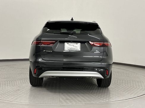 Used 2022 Jaguar F-PACE S image 9