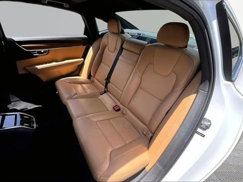 Used 2019 Volvo S90 T6 Inscription w/ Advanced Package AWD/4WD image 16