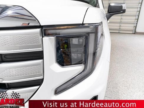 Used 2024 GMC Sierra 1500 SLE w/ X31 Off-Road Package AWD/4WD image 8