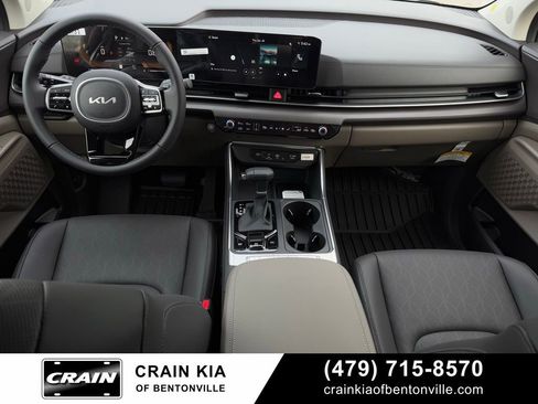 New 2026 Kia Carnival EX FWD image 30