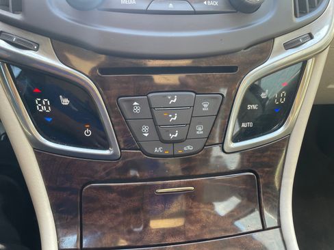 Used 2015 Buick LaCrosse Leather FWD image 23