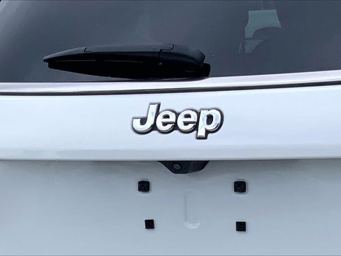 Used 2024 Jeep Compass Sport AWD/4WD image 26