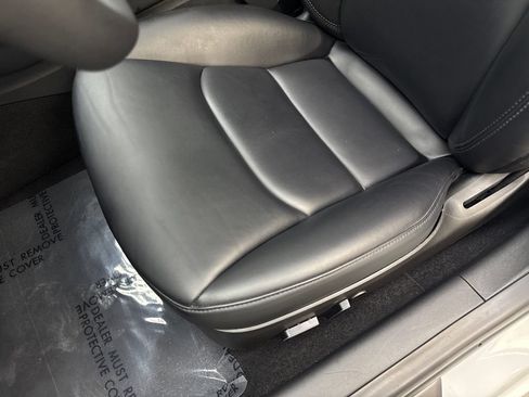 Used 2023 Tesla Model 3 Standard Range RWD image 27
