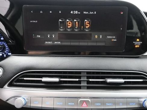 Used 2021 Hyundai Palisade SEL w/ Premium Package FWD image 9