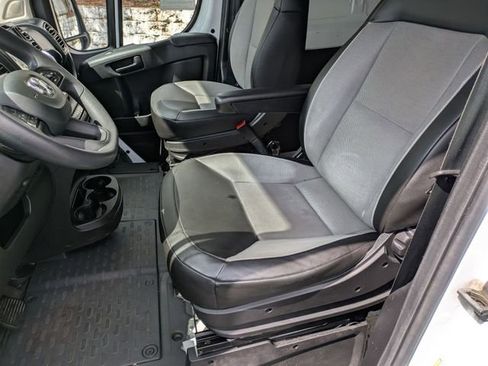 Used 2023 RAM ProMaster 2500 FWD image 11