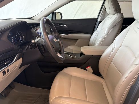 Used 2021 Cadillac XT4 Premium Luxury image 17