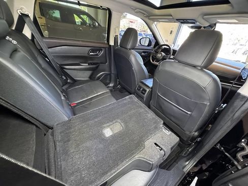 Used 2023 Nissan Rogue SV w/ SV Premium B Package AWD/4WD image 52
