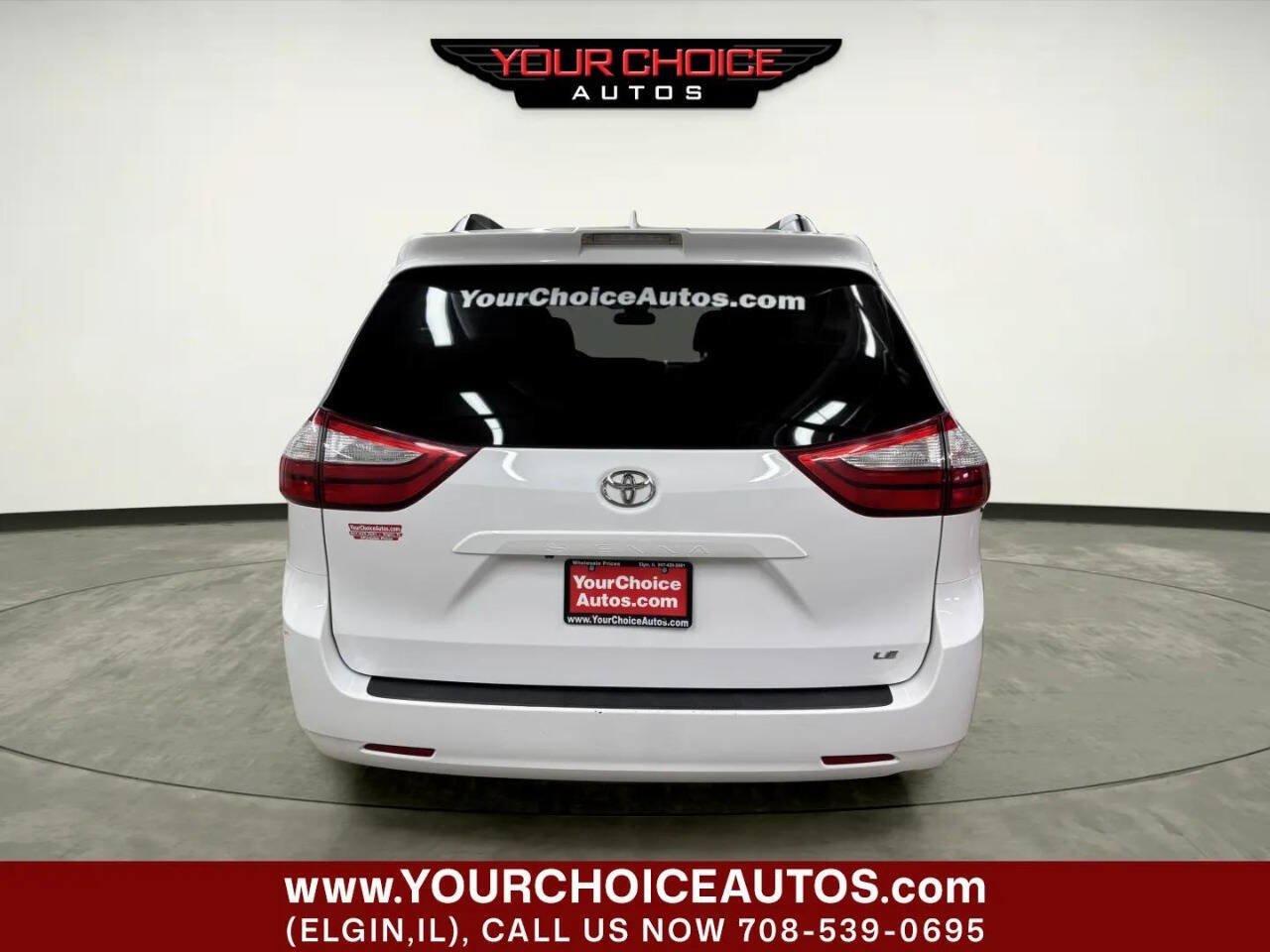 Used 2019 Toyota Sienna LE FWD image 4