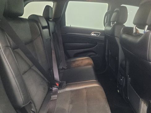 Used 2022 Jeep Grand Cherokee Laredo X AWD/4WD image 19